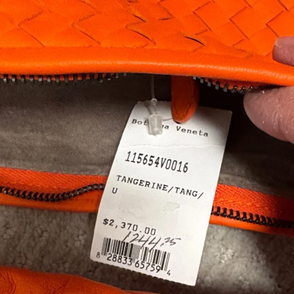 NWT Bottega Veneta Tangerine Bag